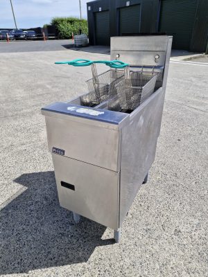 Pitco 4 Burner Split Well Gas Fryer